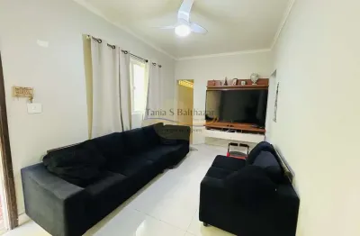 Apartamento térreo. bairro vila belmiro, em santos /sp.