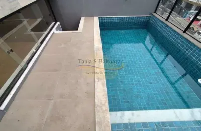 Casa sobreposta alta duplex com piscina, churrasqueira e vista mar