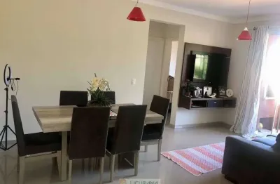 Apartamento mobiliado com 02 quartos com garagem em bombinhas