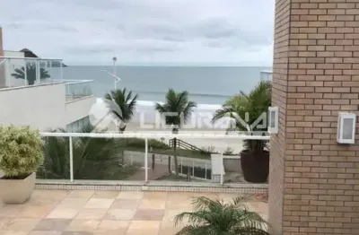 Apartamento mobiliado beira mar com 04 quartos e 03 garagens na praia de bombas