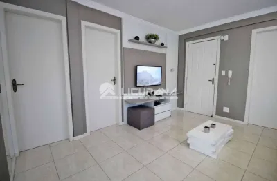Apartamento com 2 quartos, sendo 1 suíte em bombinhas, centro