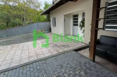 Casa à venda na meia praia – navegantes, a apenas 150 metros do mar!