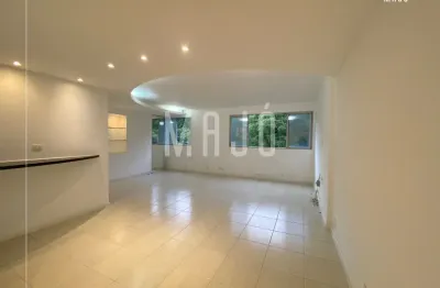 Lindo apartamento na lagoa com 2 quartos vista indevassável