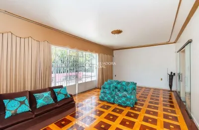 Casa comercial à venda na avenida cristóvão colombo, 3671, floresta, porto alegre, 492 m2 por r$ 1.499.000