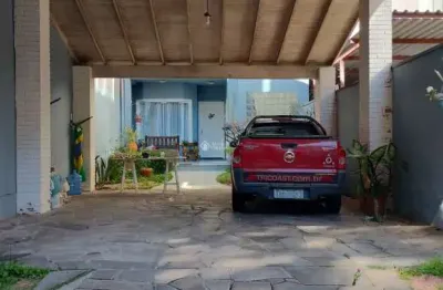 Casa com 3 quartos à venda na avenida lavras, 609, petrópolis, porto alegre, 259 m2 por r$ 1.500.000