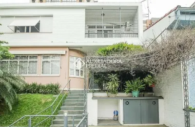 Casa com 3 quartos à venda na rua coronel corte real, 866, petrópolis, porto alegre, 350 m2 por r$ 1.995.000