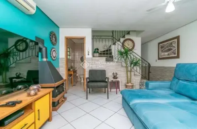 Casa em condomínio fechado com 2 quartos à venda na rua gonçalves ledo, 271, partenon, porto alegre, 150 m2 por r$ 650.000