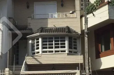 Casa em condomínio fechado com 4 quartos à venda na rua cananéia, 340, vila jardim, porto alegre, 348 m2 por r$ 1.200.000