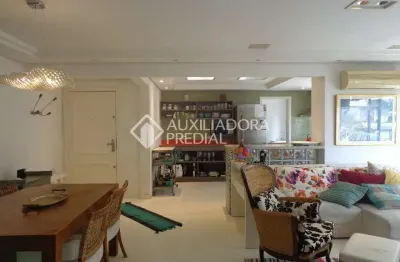 Apartamento com 3 quartos à venda na avenida mariland, 600, são joão, porto alegre, 98 m2 por r$ 690.000
