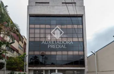 Sala comercial à venda na avenida protásio alves, 3111, rio branco, porto alegre, 31 m2 por r$ 320.000