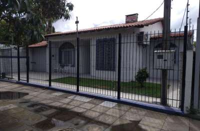 Casa com 4 quartos à venda na rua doutor félix contreiras rodrigues, 432, partenon, porto alegre, 230 m2 por r$ 1.550.000