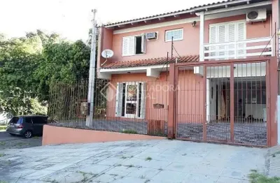 Casa com 3 quartos à venda na rua doutor luiz da silva flores, 16, teresópolis, porto alegre, 100 m2 por r$ 580.000