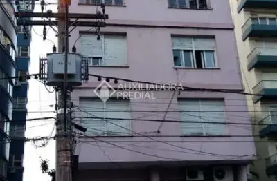 Apartamento com 3 quartos à venda na avenida independência, 1110, independência, porto alegre, 75 m2 por r$ 300.000