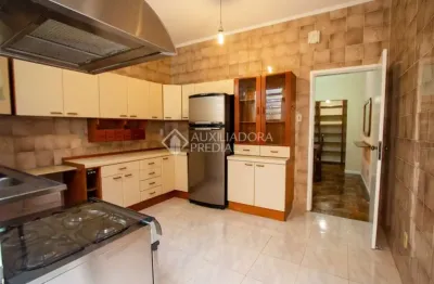 Casa em condomínio fechado com 3 quartos à venda na rua artigas, 214, petrópolis, porto alegre, 312 m2 por r$ 954.000