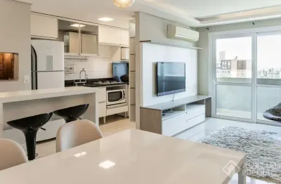 Apartamento com 2 quartos à venda na rua gutemberg, 101, petrópolis, porto alegre, 65 m2 por r$ 680.000
