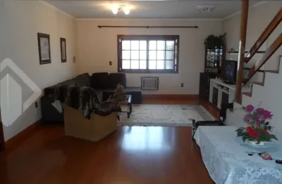 Casa em condomínio fechado com 2 quartos à venda na rua barão do amazonas, 2833, partenon, porto alegre, 200 m2 por r$ 650.000