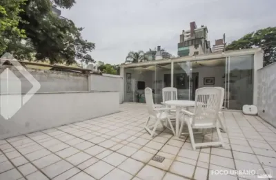 Casa em condomínio fechado com 5 quartos à venda na avenida coronel lucas de oliveira, 2609, petrópolis, porto alegre, 339 m2 por r$ 1.800.000