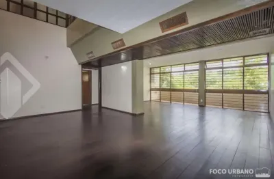 Casa em condomínio fechado com 5 quartos à venda na rua professor ivo corseuil, 344, petrópolis, porto alegre, 333 m2 por r$ 1.100.000