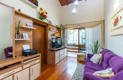 Casa com 3 quartos à venda na rua dona augusta, 37, menino deus, porto alegre, 214 m2 por r$ 1.320.000