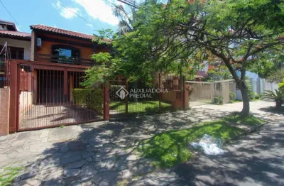 Casa com 5 quartos à venda na rua miracema, 287, chácara das pedras, porto alegre, 378 m2 por r$ 2.000.000