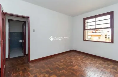 Apartamento com 2 quartos à venda na rua santos neto, 144, petrópolis, porto alegre, 59 m2 por r$ 273.000