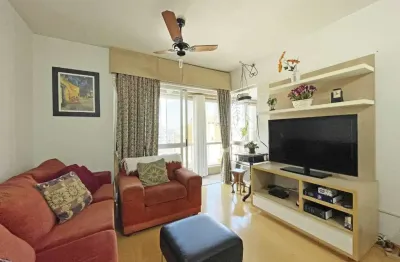 Apartamento com 2 quartos à venda na rua duque de caxias, 581, centro histórico, porto alegre, 78 m2 por r$ 560.000