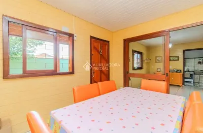 Casa com 3 quartos à venda na rua encantadora, 320, partenon, porto alegre, 106 m2 por r$ 310.000