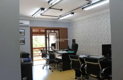 Casa com 4 quartos à venda na Avenida Guido Mondin, 743, São Geraldo, Porto Alegre, 260 m2 por R$ 1.499.000