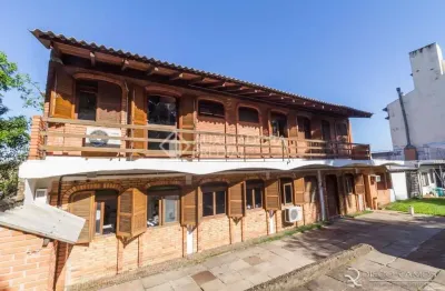Casa em condomínio fechado com 1 quarto à venda na rua pinaré, 273, vila assunção, porto alegre, 1764 m2 por r$ 2.185.000