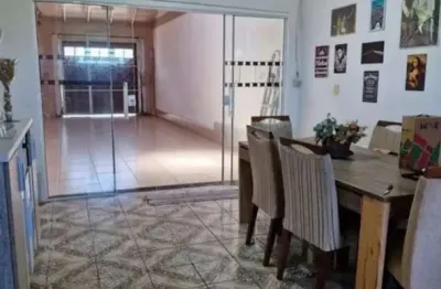 Casa em condomínio fechado com 3 quartos à venda na rua b, 344, olaria, canoas, 156 m2 por r$ 445.000