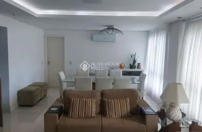 Apartamento com 3 quartos à venda na rua jari, 671, passo da areia, porto alegre, 134 m2 por r$ 1.600.000