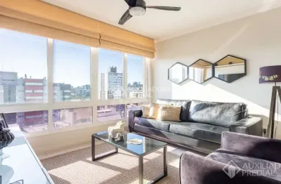 Apartamento com 2 quartos à venda na rua são francisco, 469, santana, porto alegre, 63 m2 por r$ 990.000
