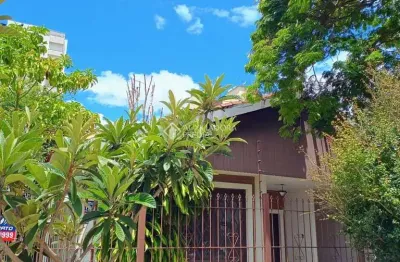 Casa com 4 quartos à venda na Rua Rafael Saadi, 100, Menino Deus, Porto Alegre, 228 m2 por R$ 1.600.000