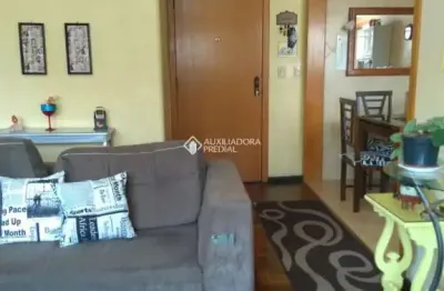 Apartamento com 2 quartos à venda na Rua Doutor Lossio, 234, Partenon, Porto Alegre, 74 m2 por R$ 350.000
