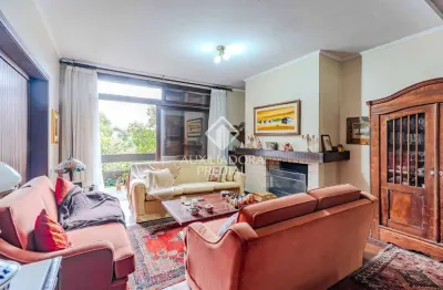 Casa com 4 quartos à venda na rua balduino roehrig, 286, três figueiras, porto alegre, 544 m2 por r$ 1.690.000