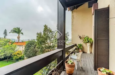 Casa com 4 quartos à venda na rua balduino roehrig, 286, três figueiras, porto alegre, 544 m2 por r$ 1.690.000