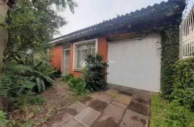 Casa com 3 quartos à venda na rua sargento nicolau dias de farias, 50, tristeza, porto alegre, 212 m2 por r$ 1.050.000
