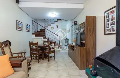 Casa em condomínio fechado com 3 quartos à venda na avenida arnaldo bohrer, 184, teresópolis, porto alegre, 107 m2 por r$ 575.000
