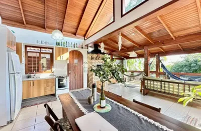 Casa com 3 quartos à venda na laurindo josé de souza, 1, barra da lagoa, florianópolis, 223 m2 por r$ 1.680.000