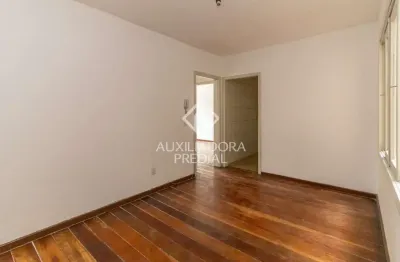 Apartamento com 2 quartos à venda na rua joão alfredo, 478, cidade baixa, porto alegre, 57 m2 por r$ 215.000