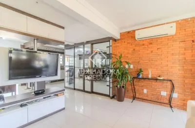 Casa com 3 quartos à venda na rua ivo walter kern, 320, hípica, porto alegre, 133 m2 por r$ 740.000