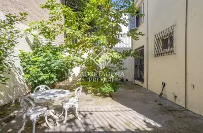 Apartamento com 2 quartos à venda na rua felipe camarão, 686, rio branco, porto alegre, 71 m2 por r$ 390.000