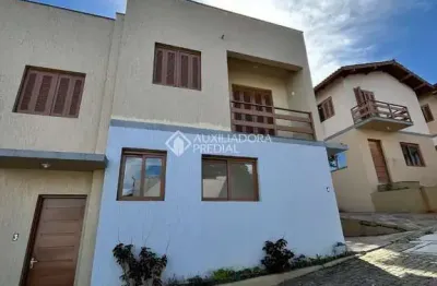 Casa em condomínio fechado com 2 quartos à venda na rua morro alto, 255, ipanema, porto alegre, 147 m2 por r$ 240.000