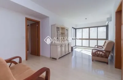 Apartamento com 2 quartos à venda na rua domingos crescêncio, 280, santana, porto alegre, 63 m2 por r$ 478.000