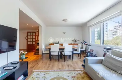 Apartamento com 3 quartos à venda na praça carmem miranda, 156, moinhos de vento, porto alegre, 123 m2 por r$ 750.000