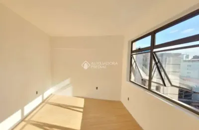 Sala comercial à venda na rua dos andradas, 1137, centro histórico, porto alegre, 50 m2 por r$ 192.000