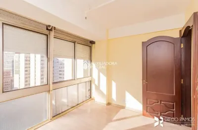 Sala comercial à venda na rua sete de setembro, 1069, centro histórico, porto alegre, 58 m2 por r$ 200.000