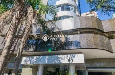 Sala comercial à venda na avenida augusto meyer, 40, auxiliadora, porto alegre, 41 m2 por r$ 320.000