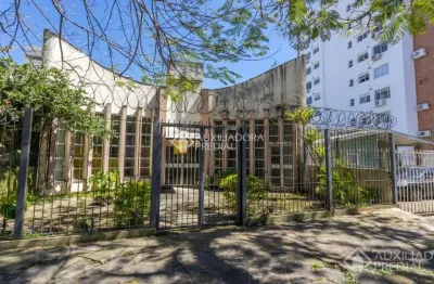 Prédio à venda na rua isidoro tressi, 482, jardim botânico, porto alegre, 240 m2 por r$ 1.100.000
