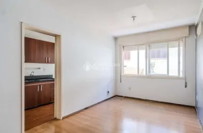 Apartamento com 2 quartos à venda na rua miguel couto, 269, menino deus, porto alegre, 74 m2 por r$ 395.000